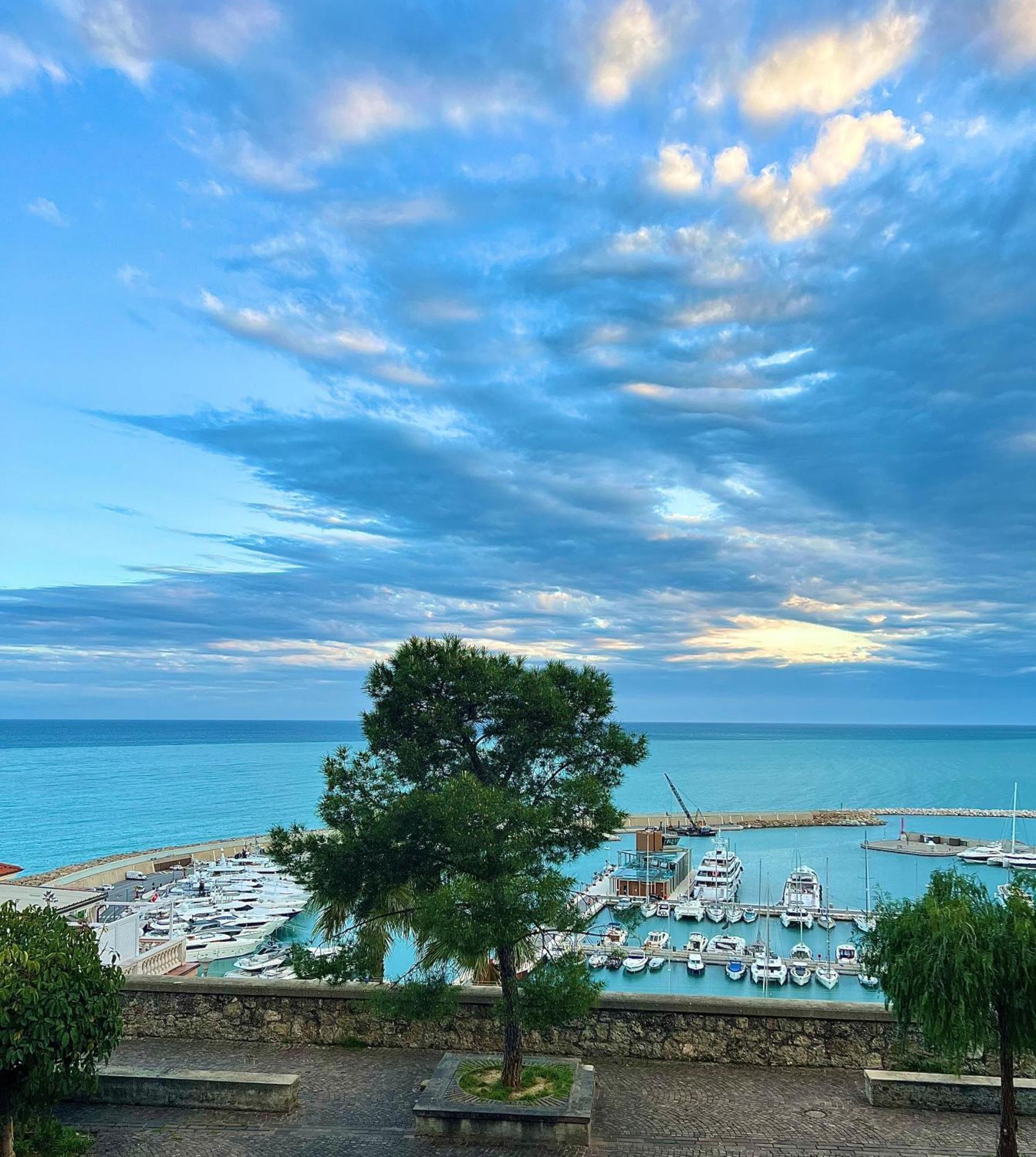 The Cozy Vintage Hotel Ventimiglia Luaran gambar
